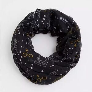 NWOT Harry Potter Infinity Scarf